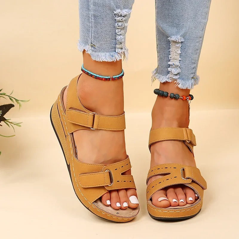 Naisten PU Chunky Platform Walking Sandaalit