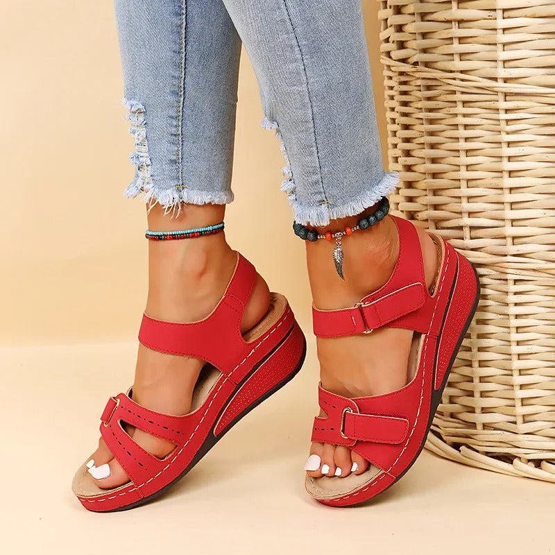 Naisten PU Chunky Platform Walking Sandaalit