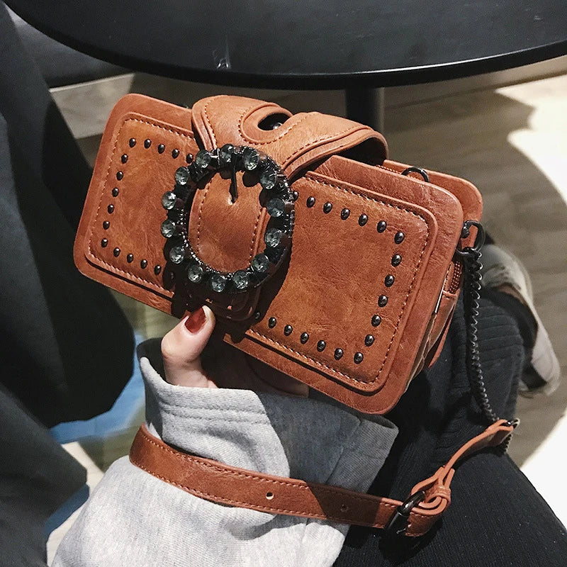 Naisten Pieni Laukku Vintage-tyyli PU-nahasta Säädettävällä Olkahihnalla