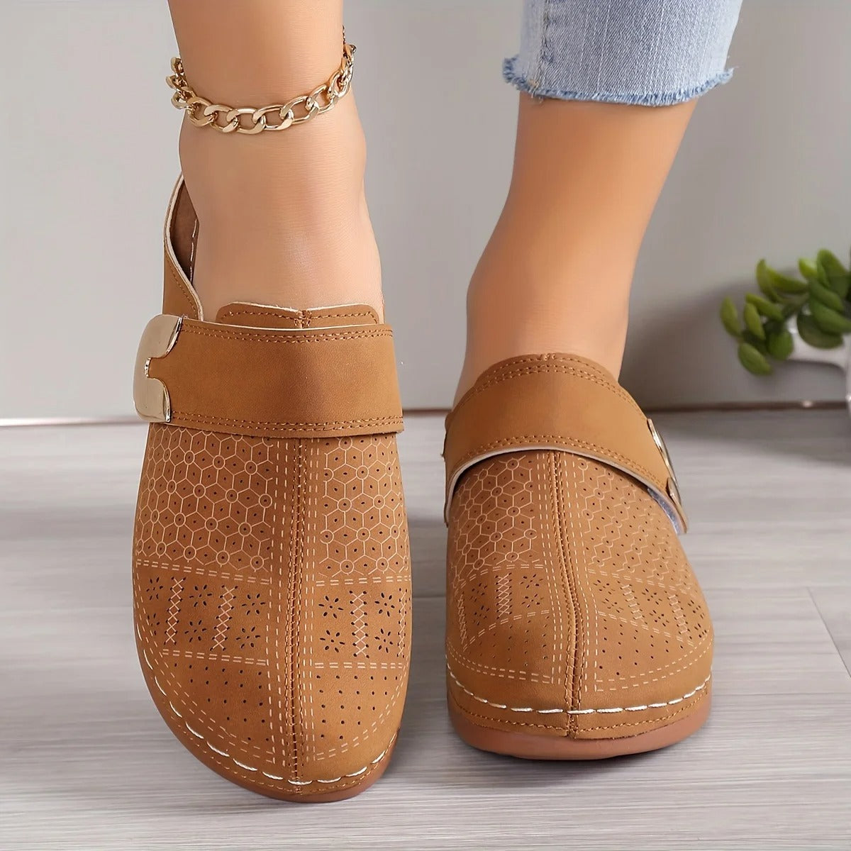 Naisten Slip-On Wedge Platform Sandaalit