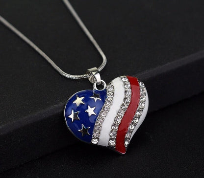 Amerikan lippu kaulakoru