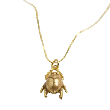 Beetle amuletti kaulakoru