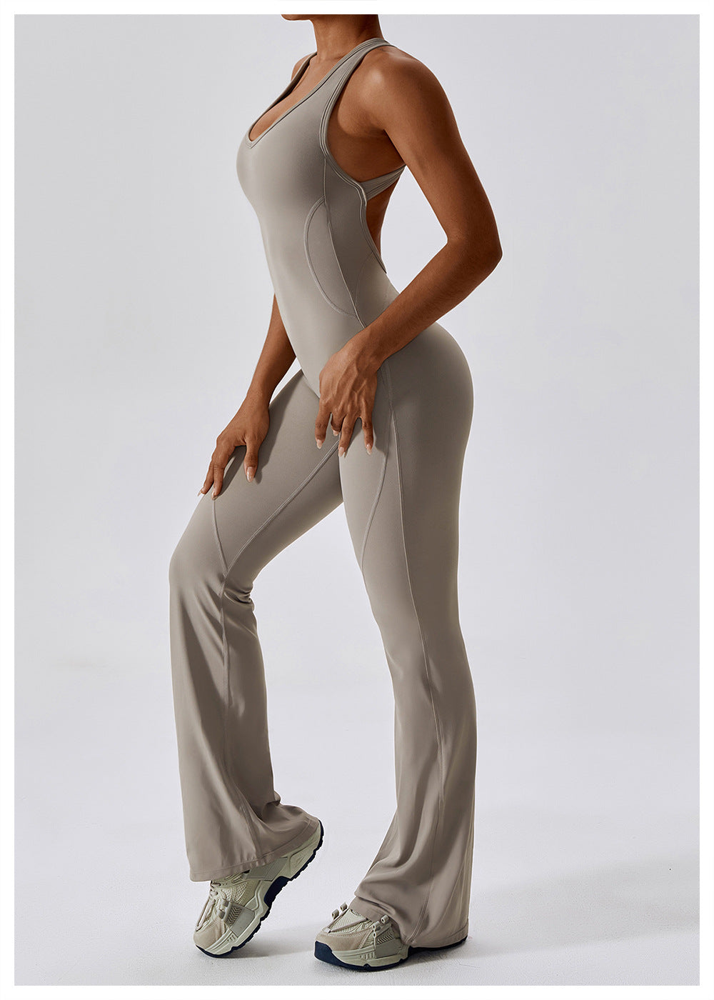 Naisten Jumpsuit V-halkio Muotoiltu Nylon
