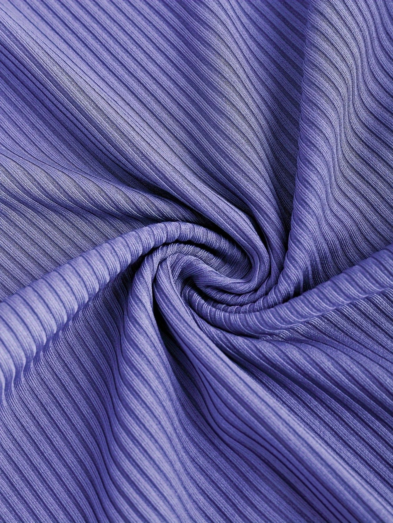 Naisten hihaton neulottu olkaimellinen pitkä mekko