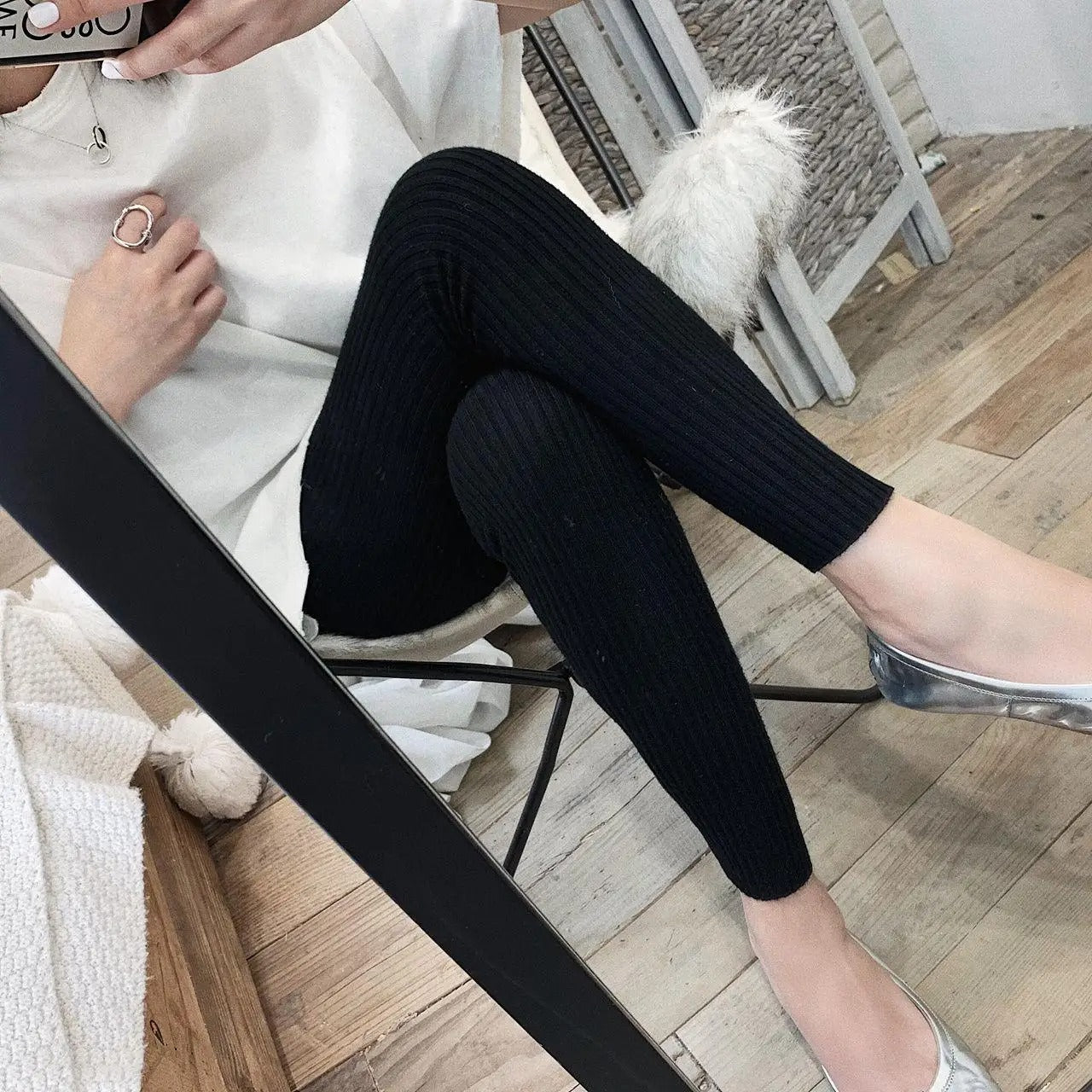 Naisten korkeavyötäröiset neulotut ribbed leggingsit