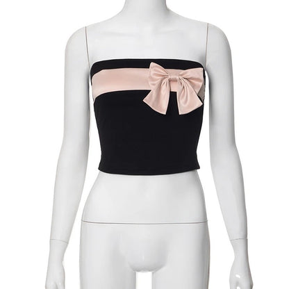 Naisten rusettikaulusinen olkaimeton crop-top