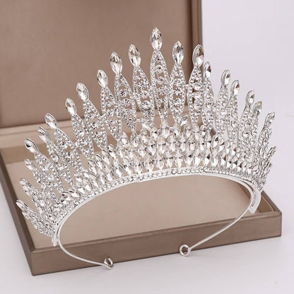 Strassi kristalli tiara