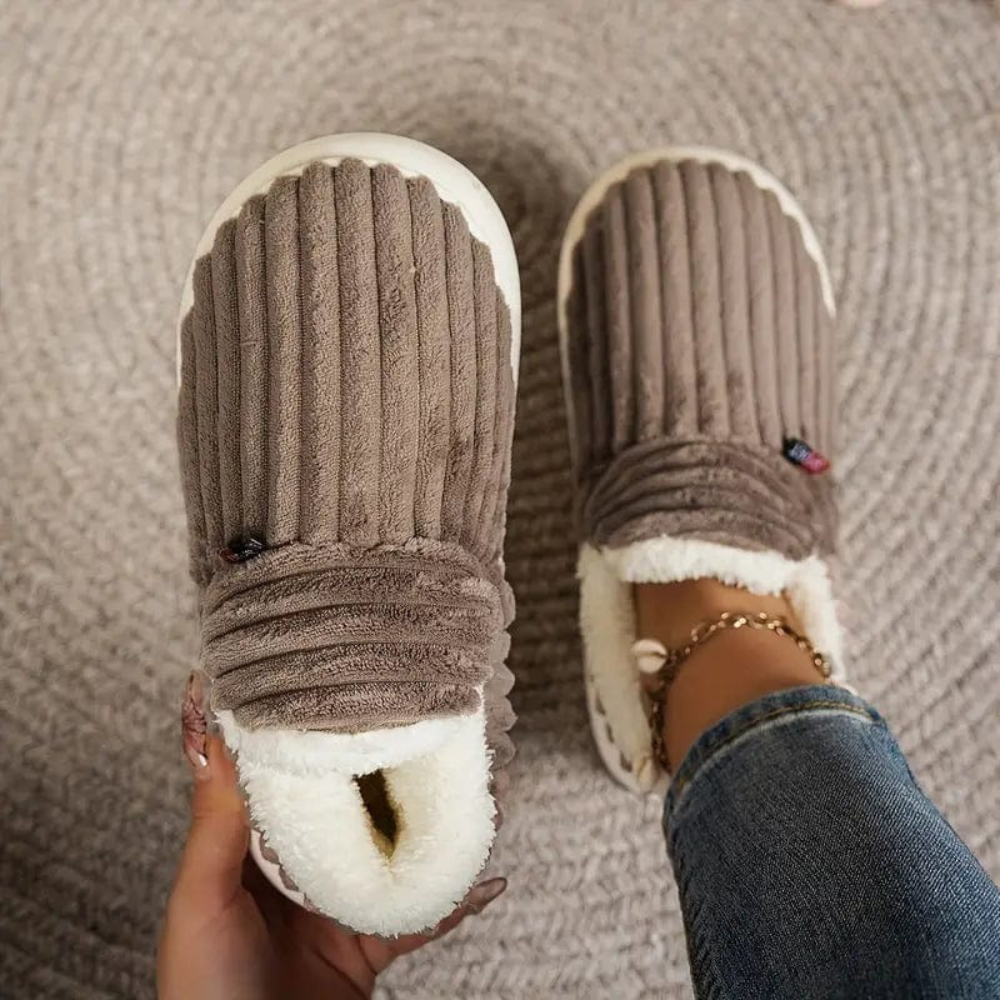 Unisex Tossut Pehmeä Plush Sisä- ja Ulkokäyttöön